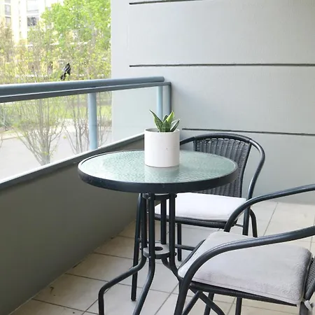 Cozy Minimalist 1 Bedroom Apt Near Hornsby Mall & Trains Waitara Exterior photo